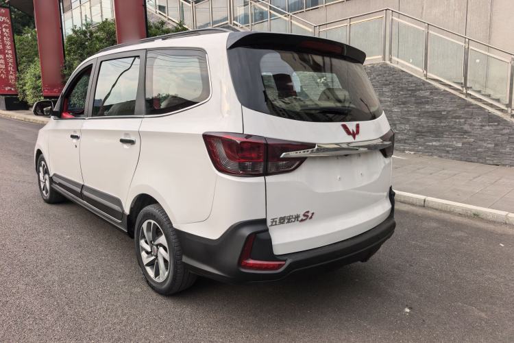 Used Wuling Hongguang 2016 1.5L S1 Deluxe Model China V-standard Exterior 5