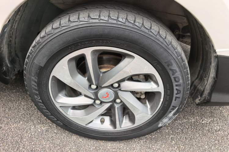 Used Wuling Hongguang 2016 1.5L S1 Deluxe Model China V-standard Exterior 8