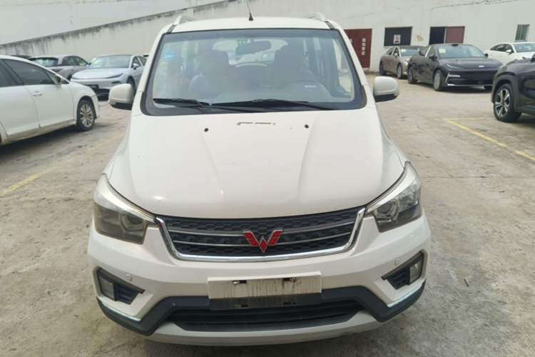 Used Wuling Hongguang 2016 1.5L S1 Deluxe Model China V-standard Front