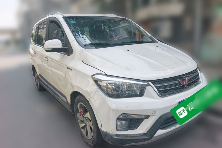 Used Wuling Hongguang 2016 1.5L S1 Deluxe Model China V-standard Front Right 45 Deg