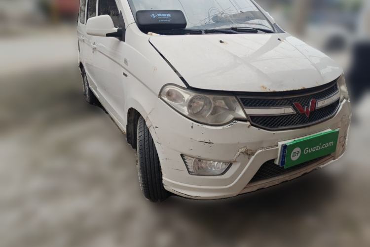 Used Wuling Hongguang 2016 1.5L S Comfort Version Front Right 45 Deg