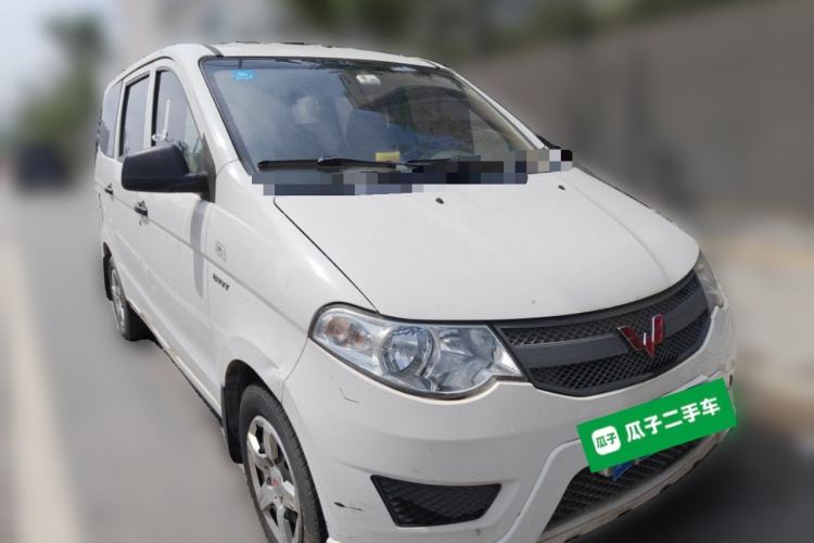 Used Wuling Hongguang 2016 1.5L Restyled S Comfort Version Front Right 45 Deg