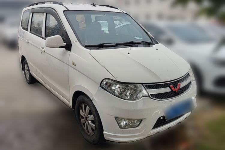 Used Wuling Hongguang 2016 1.5L S Comfort Version Front Right 45 Deg