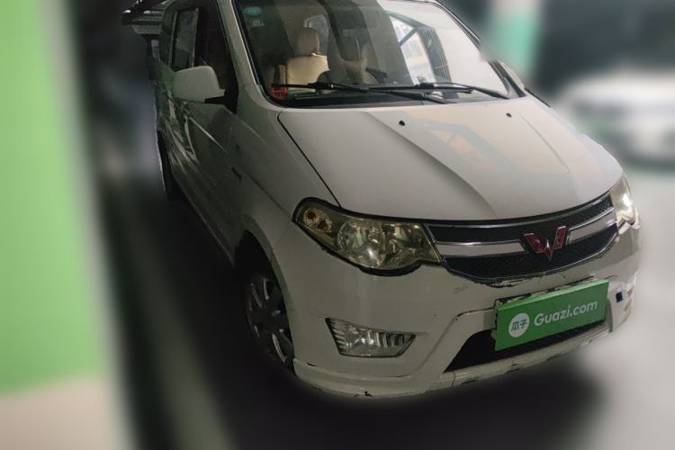 Used Wuling Hongguang 2016 1.5L Restyled S Comfort Version Front Right 45 Deg