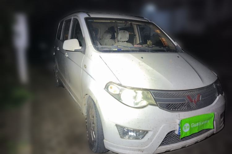 Used Wuling Hongguang 2016 1.5L S Comfort Version Front Right 45 Deg