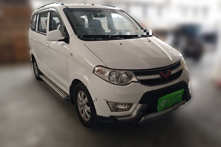 Used Wuling Hongguang 2016 1.5L Restyled S Comfort Version Front Right 45 Deg