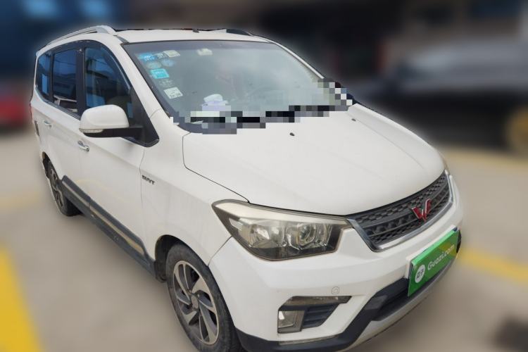 Used Wuling Hongguang 2016 1.5L S1 Deluxe Model China V-standard Front Right 45 Deg