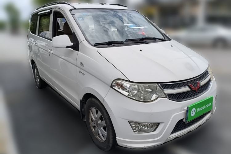 Used Wuling Hongguang 2016 1.5L Restyled S Comfort Version Front Right 45 Deg