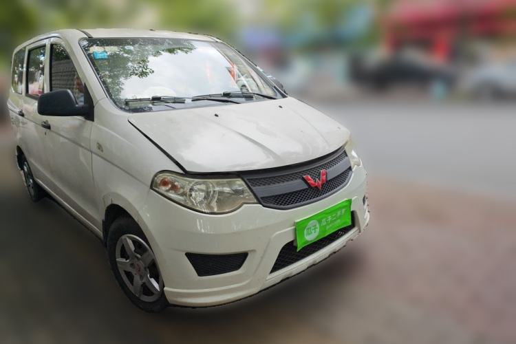 Used Wuling Hongguang 2016 1.5L Restyled S Comfort Version Front Right 45 Deg