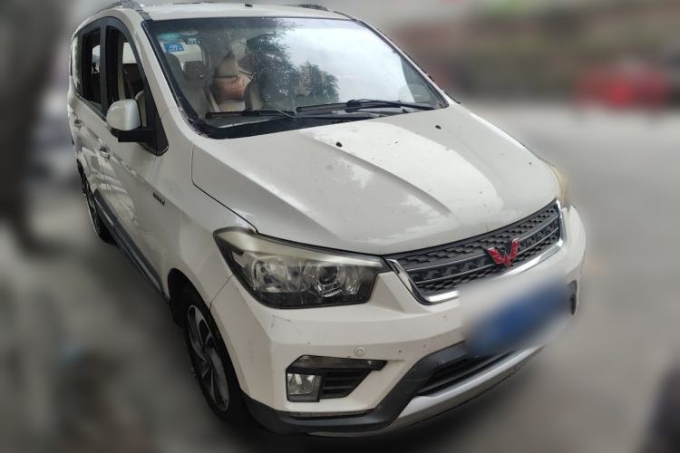Used Wuling Hongguang 2016 1.5L S1 Deluxe Model China V-standard Front Right 45 Deg