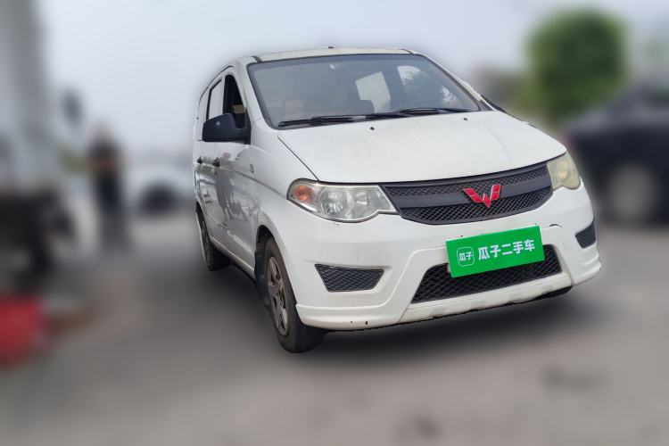 Used Wuling Hongguang 2016 1.5L Restyled S Comfort Version Front Right 45 Deg