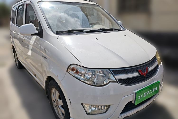 Used Wuling Hongguang 2016 1.5L Restyled S Comfort Version Front Right 45 Deg
