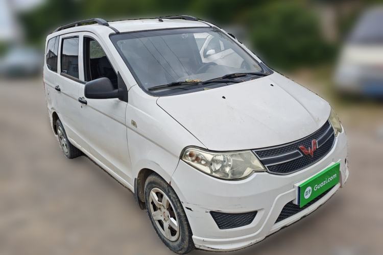 Used Wuling Hongguang 2016 1.5L Restyled S Comfort Version Front Right 45 Deg