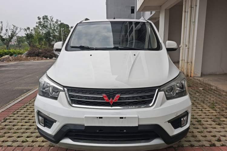 Used Wuling Hongguang 2016 1.5L S1 Deluxe Model China V-standard Front