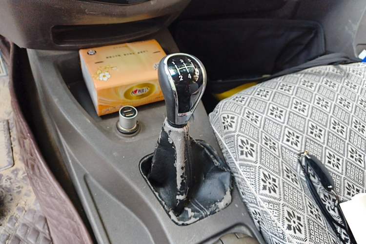 Used Wuling Hongguang 2016 1.5L S Comfort Version Gear Lever