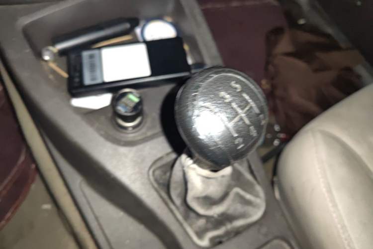 Used Wuling Hongguang 2016 1.5L S Comfort Version Gear Lever