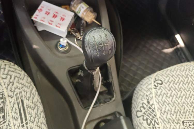Used Wuling Hongguang 2016 1.5L S Comfort Version Gear Lever