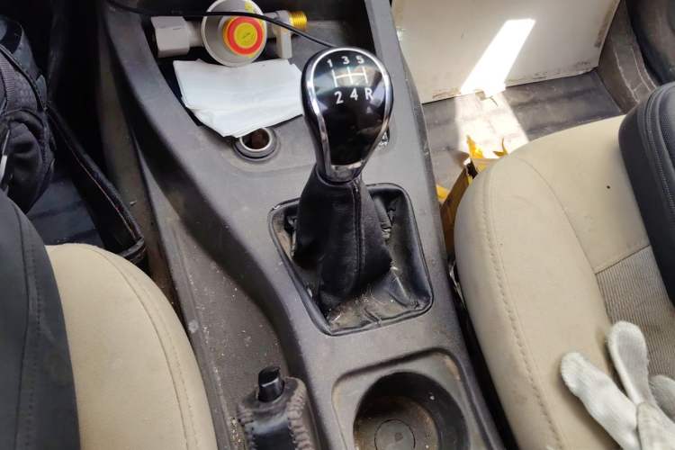 Used Wuling Hongguang 2016 1.5L S Comfort Version Gear Lever