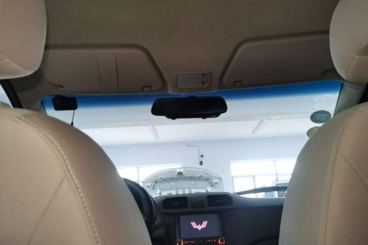 Used Wuling Hongguang 2016 1.5L Restyled S Comfort Version Headliner