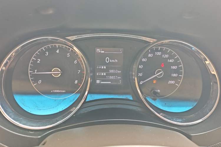 Used Wuling Hongguang 2016 1.5L S1 Deluxe Model China V-standard Instrument Cluster