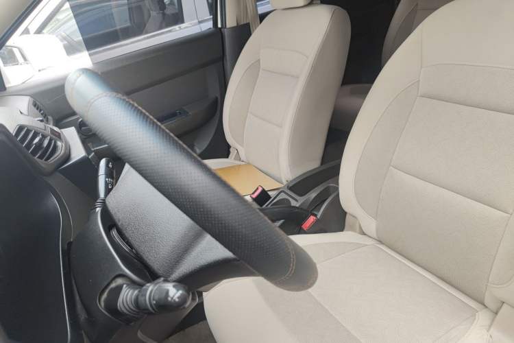 Used Wuling Hongguang 2016 1.5L S Comfort Version Left Front Seat