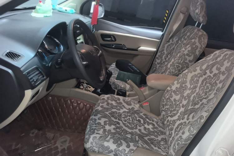 Used Wuling Hongguang 2016 1.5L S1 Deluxe Model China V-standard Left Front Seat