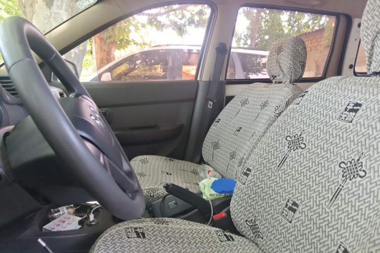 Used Wuling Hongguang 2016 1.5L S Comfort Version Left Front Seat