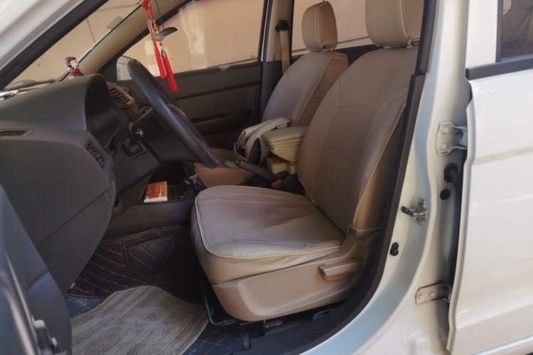 Used Wuling Hongguang 2016 1.5L S Comfort Version Left Front Seat