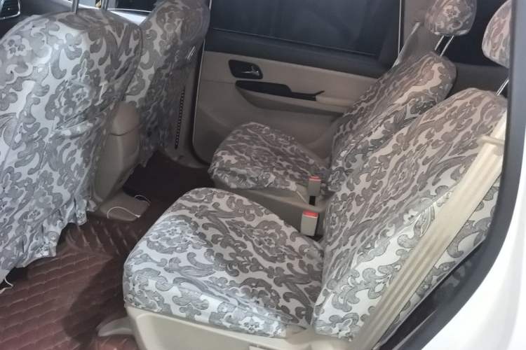 Used Wuling Hongguang 2016 1.5L S1 Deluxe Model China V-standard Left Rear Seat