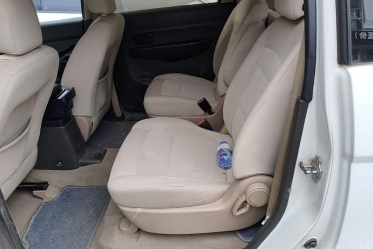 Used Wuling Hongguang 2016 1.5L Restyled S Comfort Version Left Rear Seat
