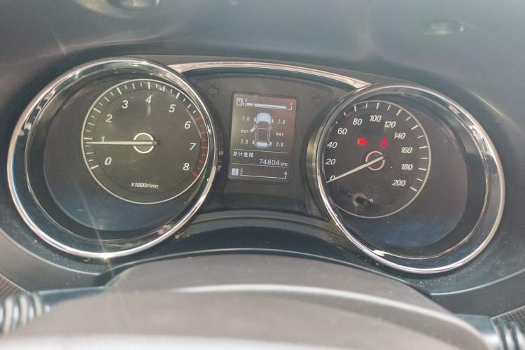 Used Wuling Hongguang 2016 1.5L S1 Deluxe Model China V-standard Odometer Close Up