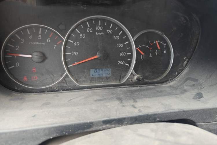 Used Wuling Hongguang 2016 1.5L S Comfort Version Odometer Close Up