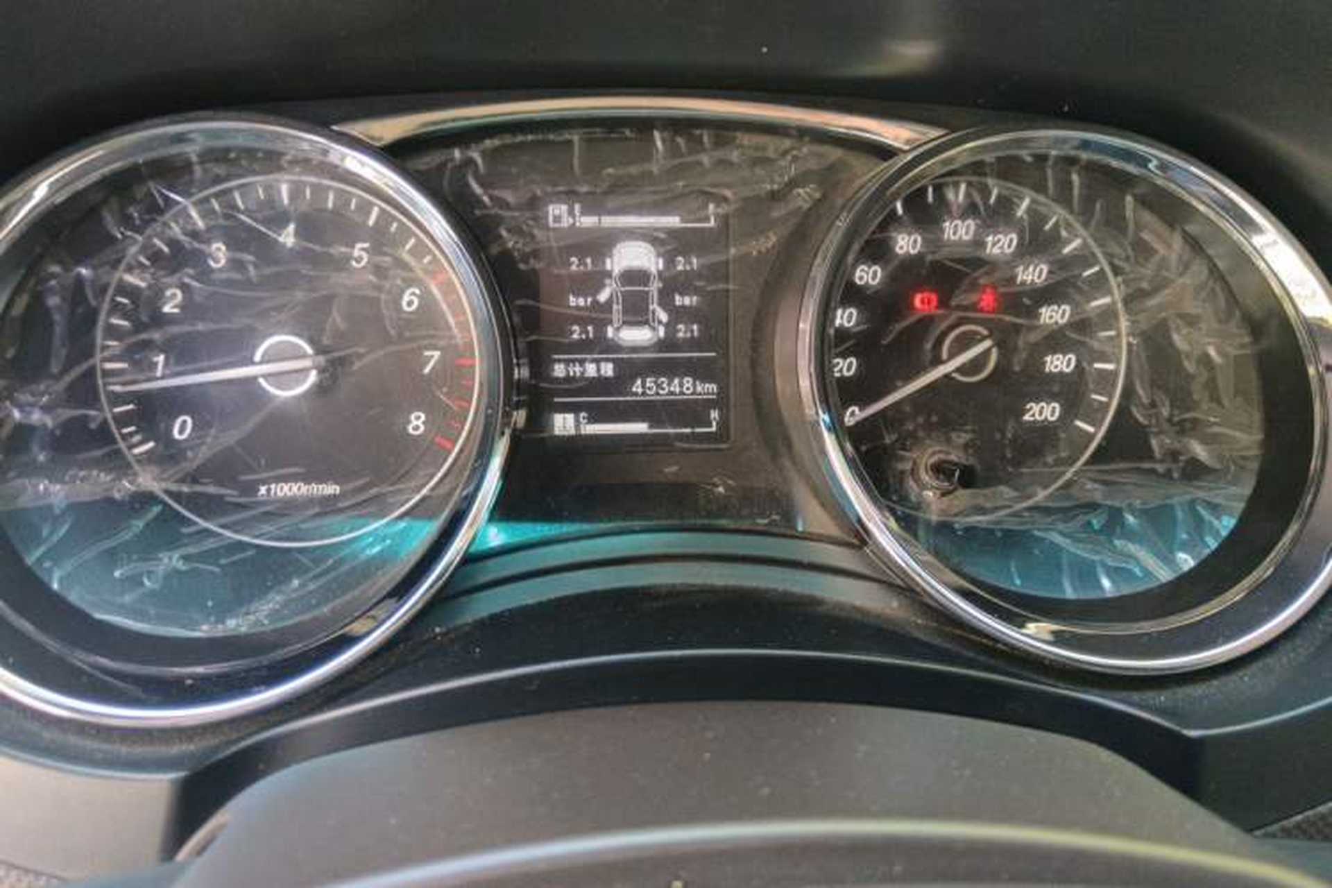 Used Wuling Hongguang 2016 1.5L S1 Deluxe Model China V-standard Odometer Close Up