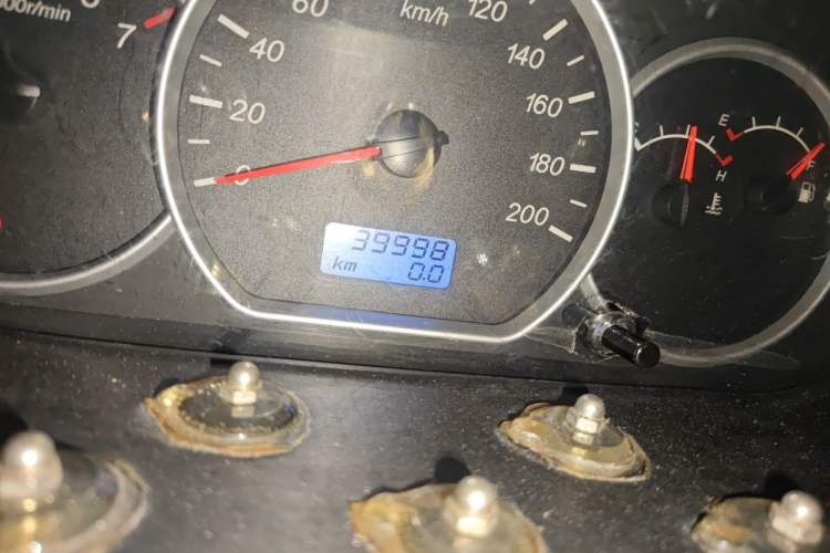 Used Wuling Hongguang 2016 1.5L Restyled S Comfort Version Odometer Close Up