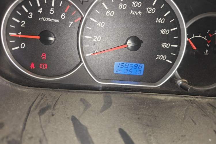 Used Wuling Hongguang 2016 1.5L Restyled S Comfort Version Odometer Close Up