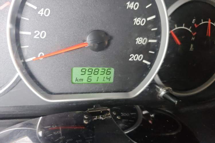 Used Wuling Hongguang 2016 1.5L S Comfort Version Odometer Close Up