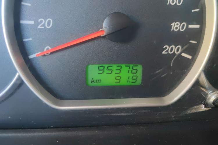 Used Wuling Hongguang 2016 1.5L Restyled S Comfort Version Odometer Close Up