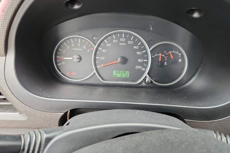 Used Wuling Hongguang 2016 1.5L Restyled S Comfort Version Odometer Close Up