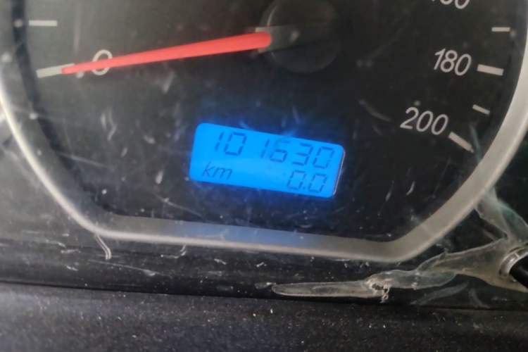 Used Wuling Hongguang 2016 1.5L S Comfort Version Odometer Close Up