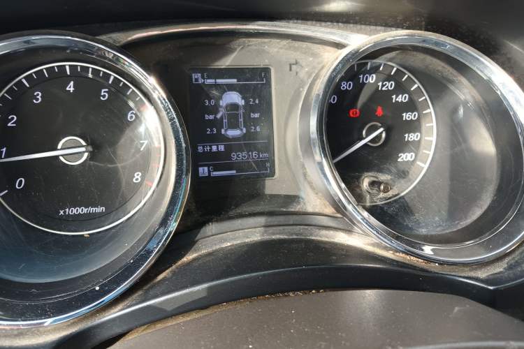 Used Wuling Hongguang 2016 1.5L S1 Deluxe Model China V-standard Odometer Close Up