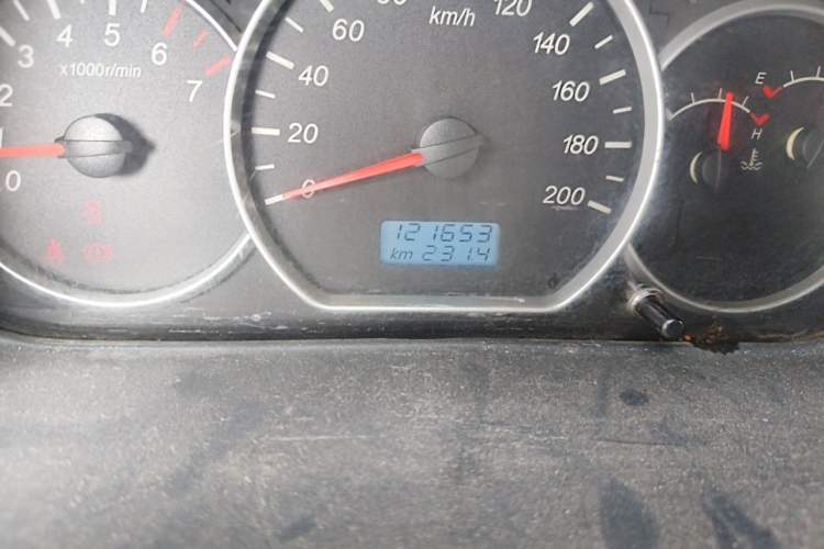 Used Wuling Hongguang 2016 1.5L S Comfort Version Odometer Close Up