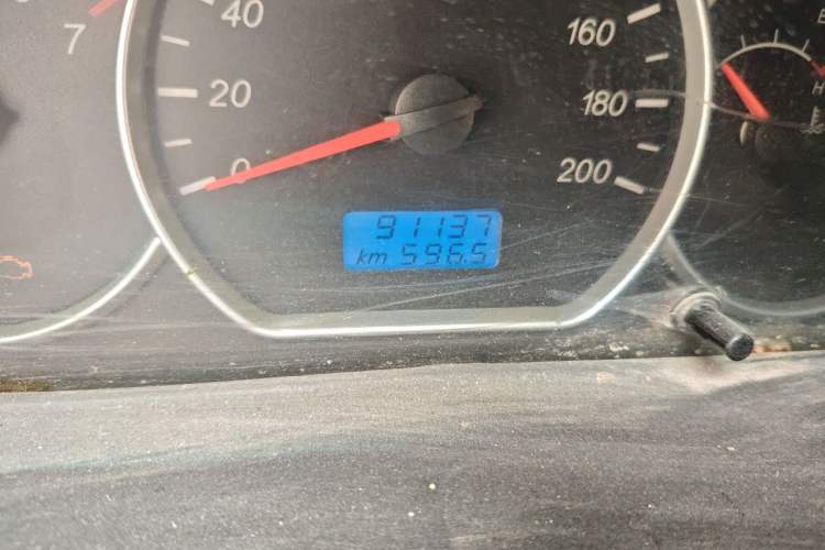 Used Wuling Hongguang 2016 1.5L Restyled S Comfort Version Odometer Close Up