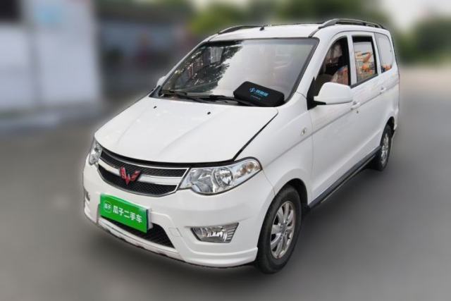 Używany Wuling Hongguang 2016 1.5L S Comfort Version