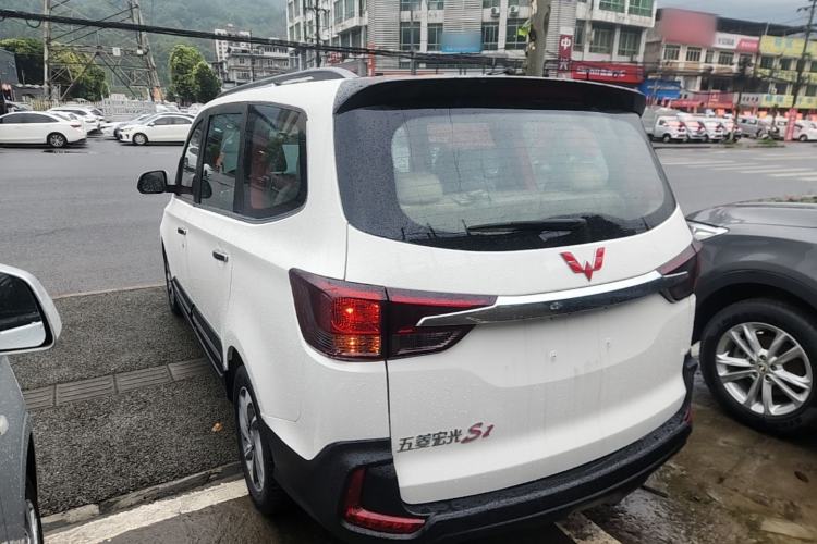 Used Wuling Hongguang 2016 1.5L S1 Deluxe Model China V-standard Rear Left 45 Deg