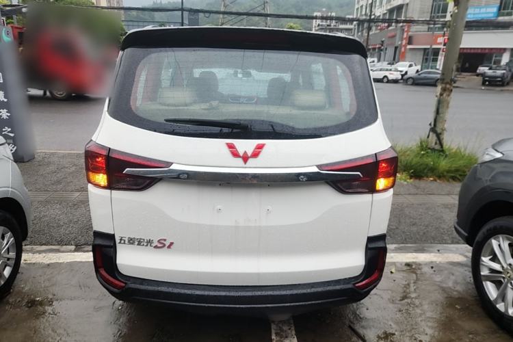 Used Wuling Hongguang 2016 1.5L S1 Deluxe Model China V-standard Rear