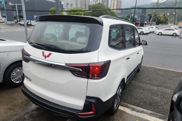 Used Wuling Hongguang 2016 1.5L S1 Deluxe Model China V-standard Rear Right 45 Deg