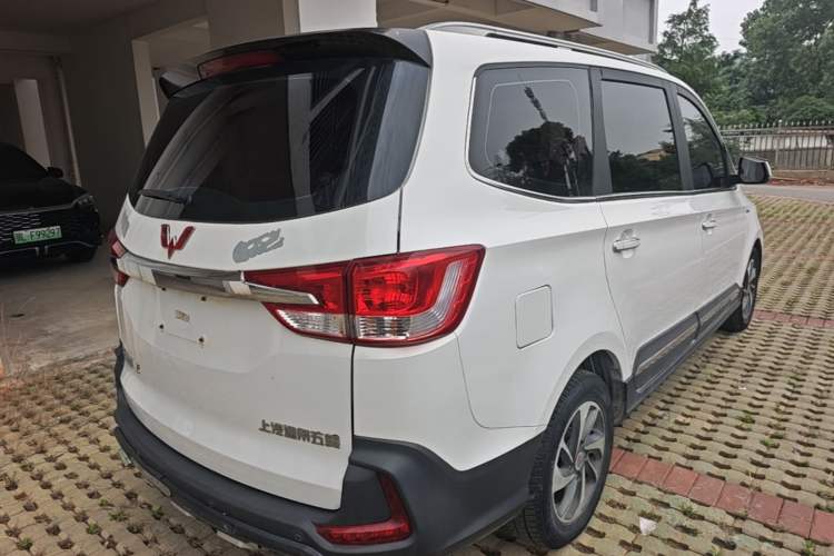 Used Wuling Hongguang 2016 1.5L S1 Deluxe Model China V-standard Rear Right 45 Deg