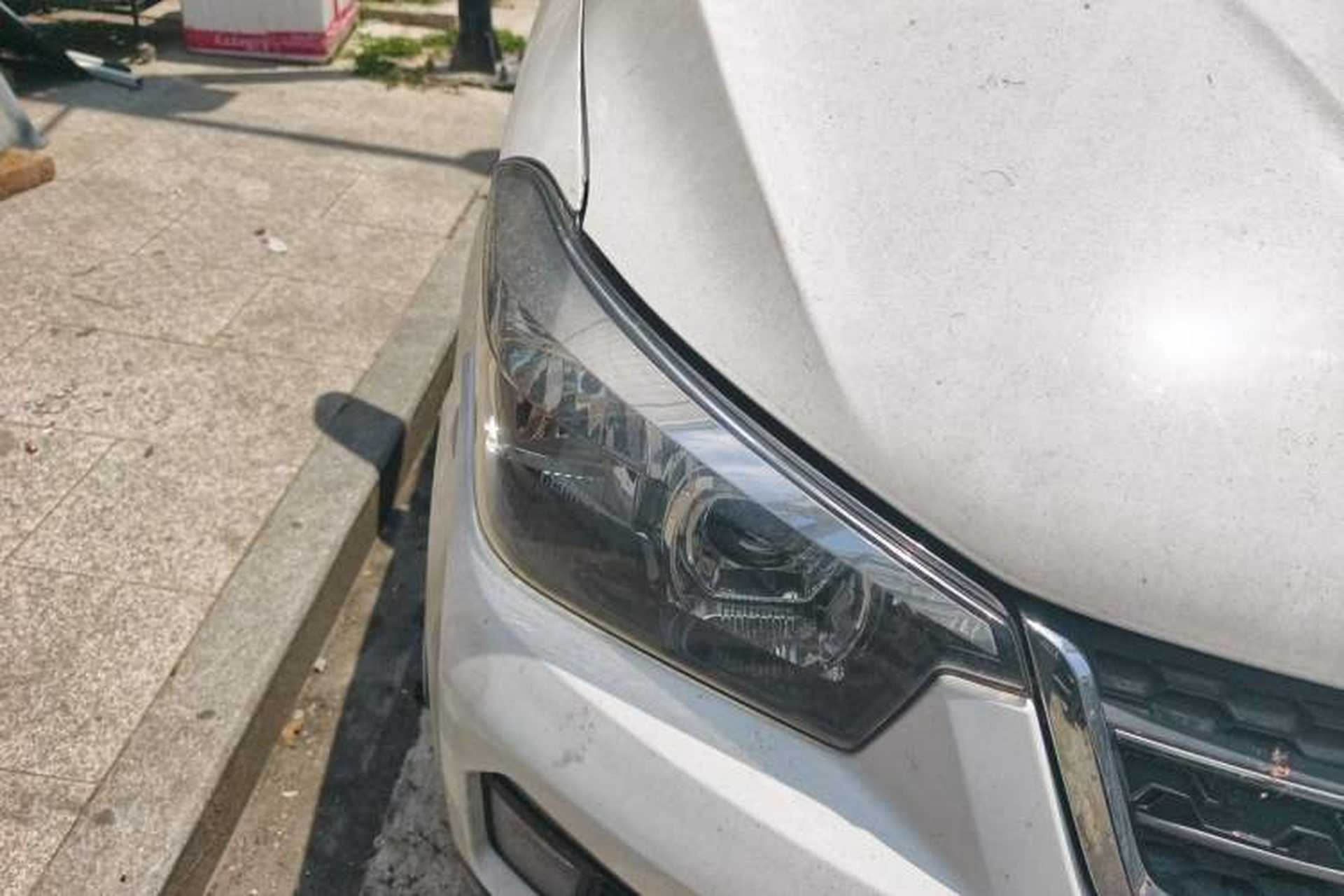 Used Wuling Hongguang 2016 1.5L S1 Deluxe Model China V-standard Right Front Headlight