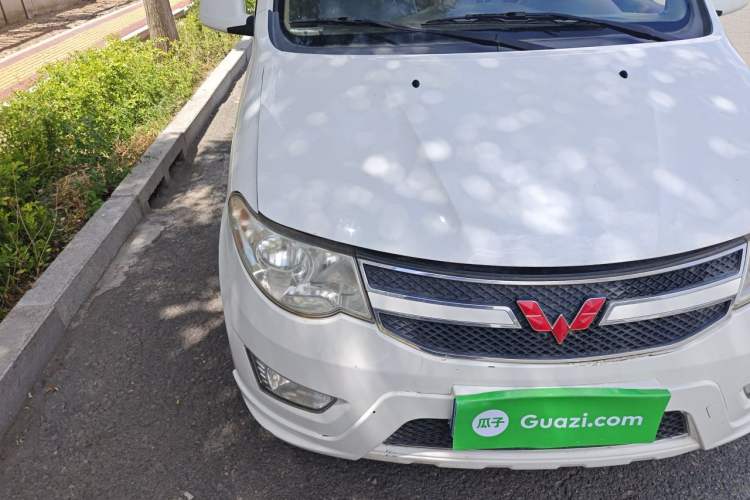 Used Wuling Hongguang 2016 1.5L Restyled S Comfort Version Right Front Headlight