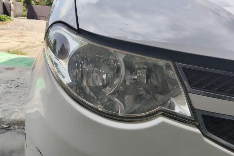 Used Wuling Hongguang 2016 1.5L Restyled S Comfort Version Right Front Headlight